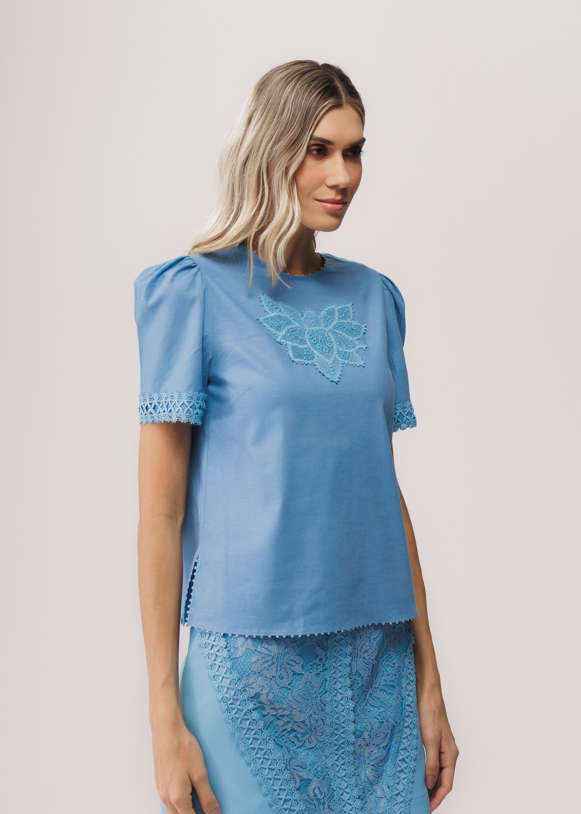 BLUSA MOANA LINHO AZUL LYCA