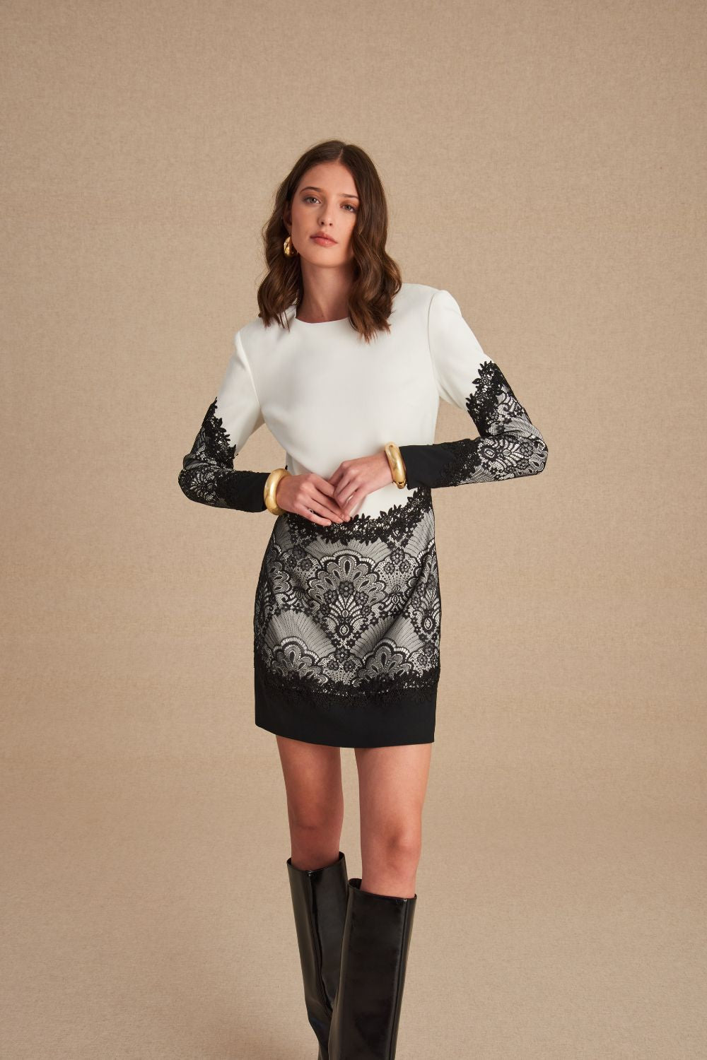 VESTIDO CURTO PAULA PRETO + BRANCO