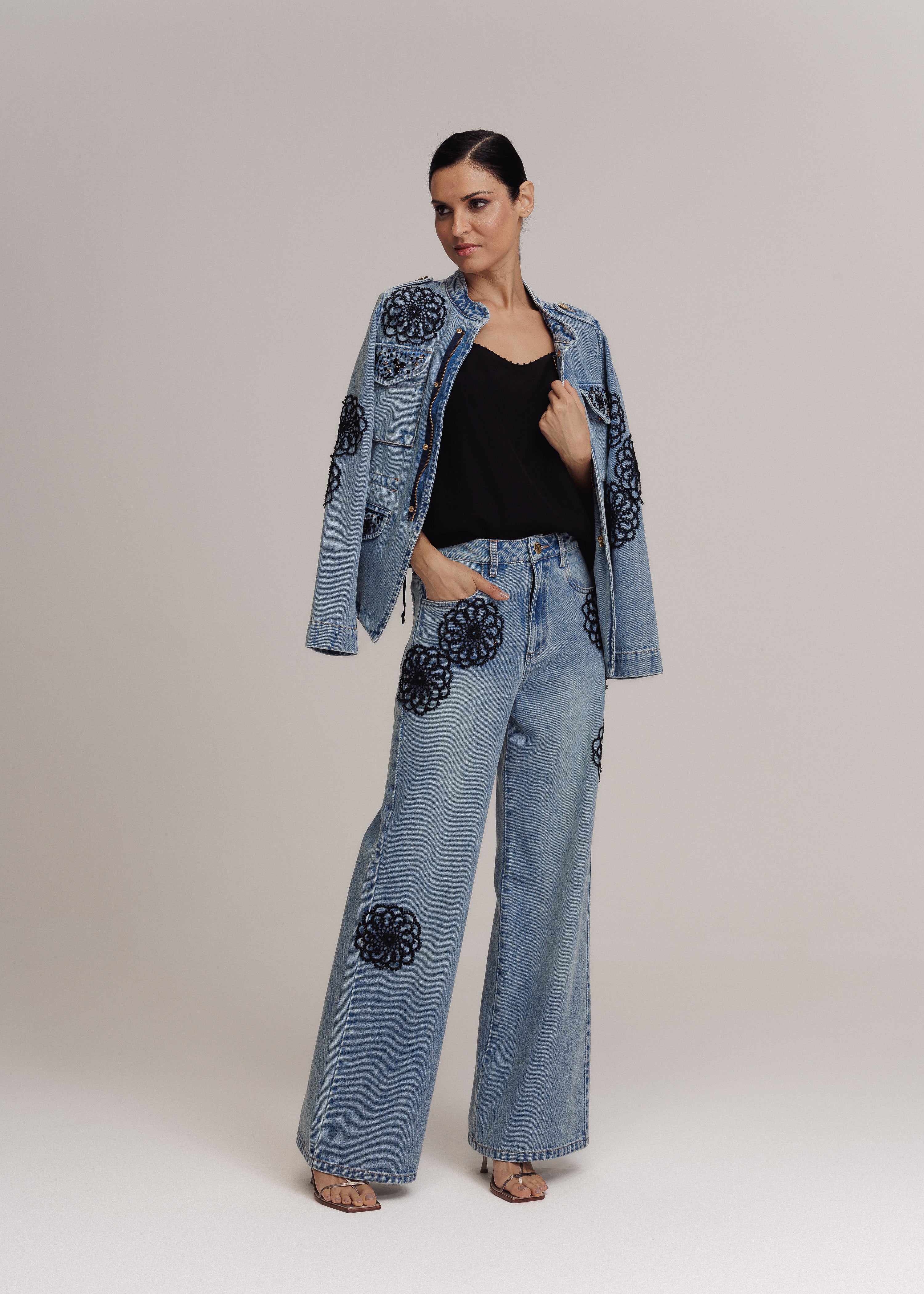 JAQUETA PIETRA JEANS BLUE JEANS + PRETO