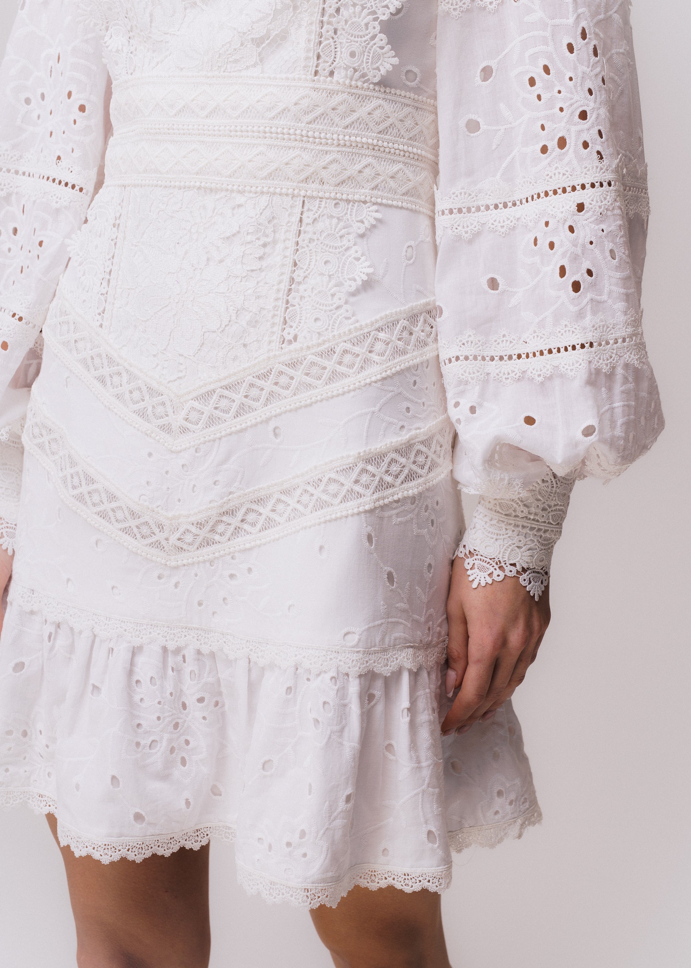 VESTIDO CURTO GLEICE OFF WHITE