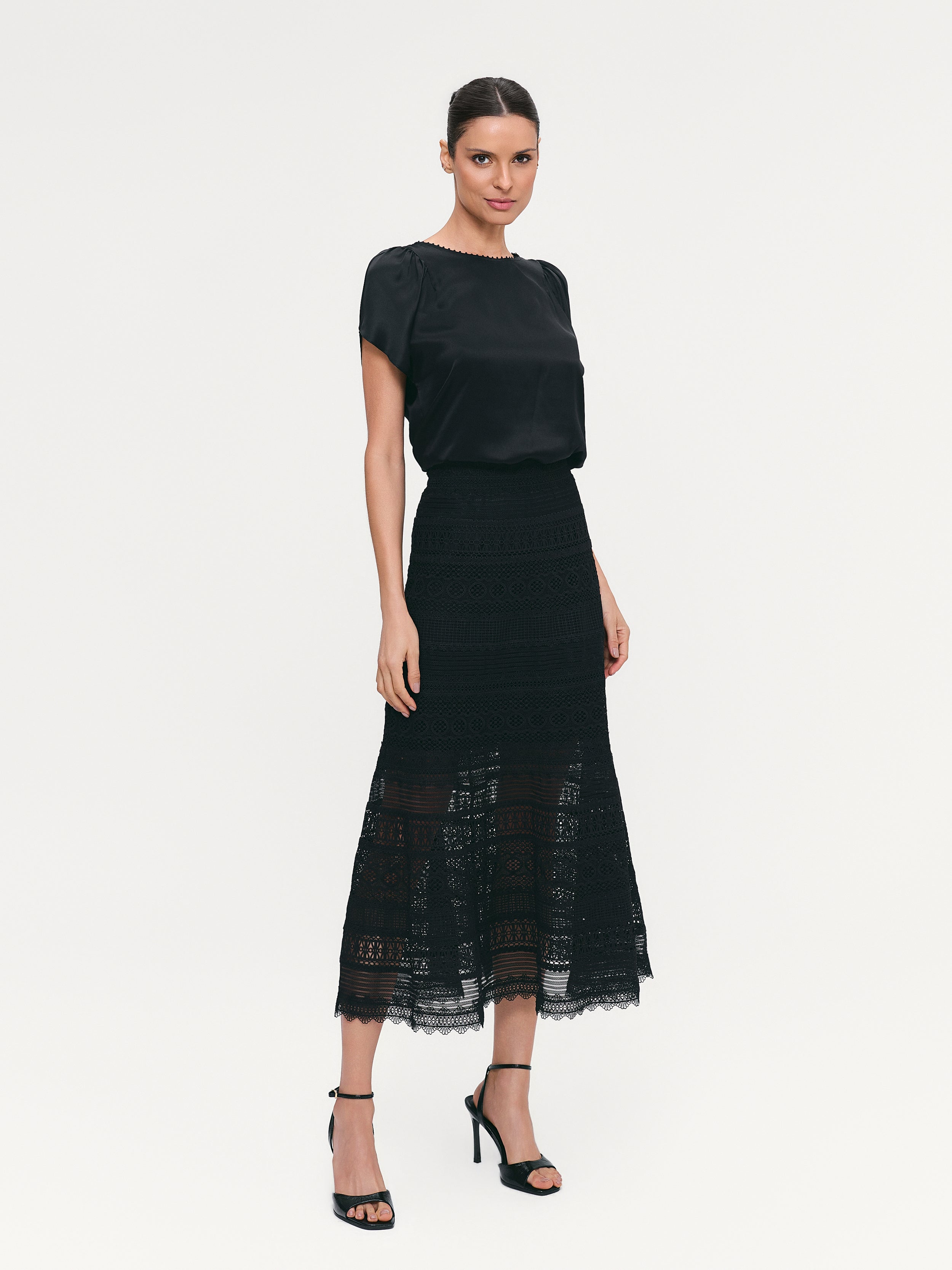 SAIA MIDI VIC PRETO