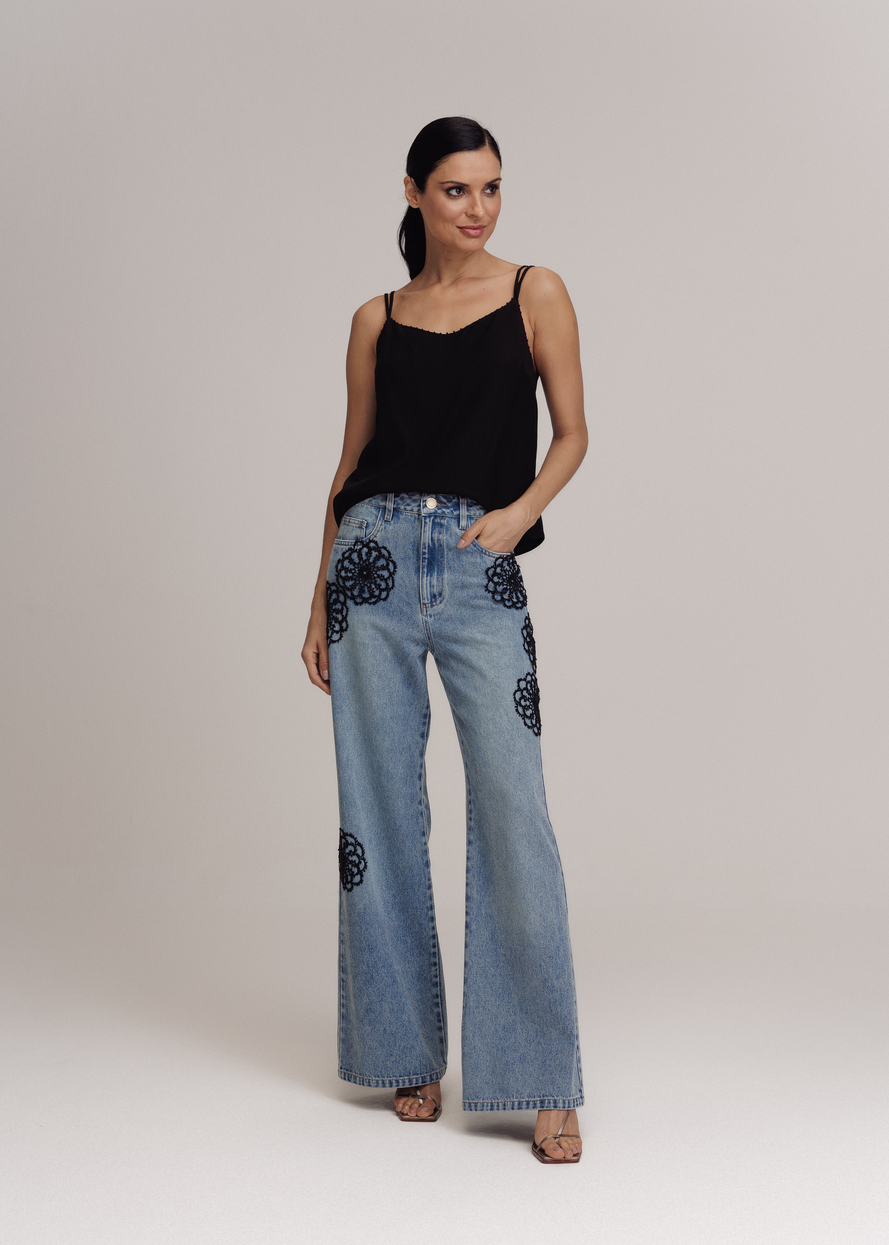 REGATA LAURA LACE PRETO