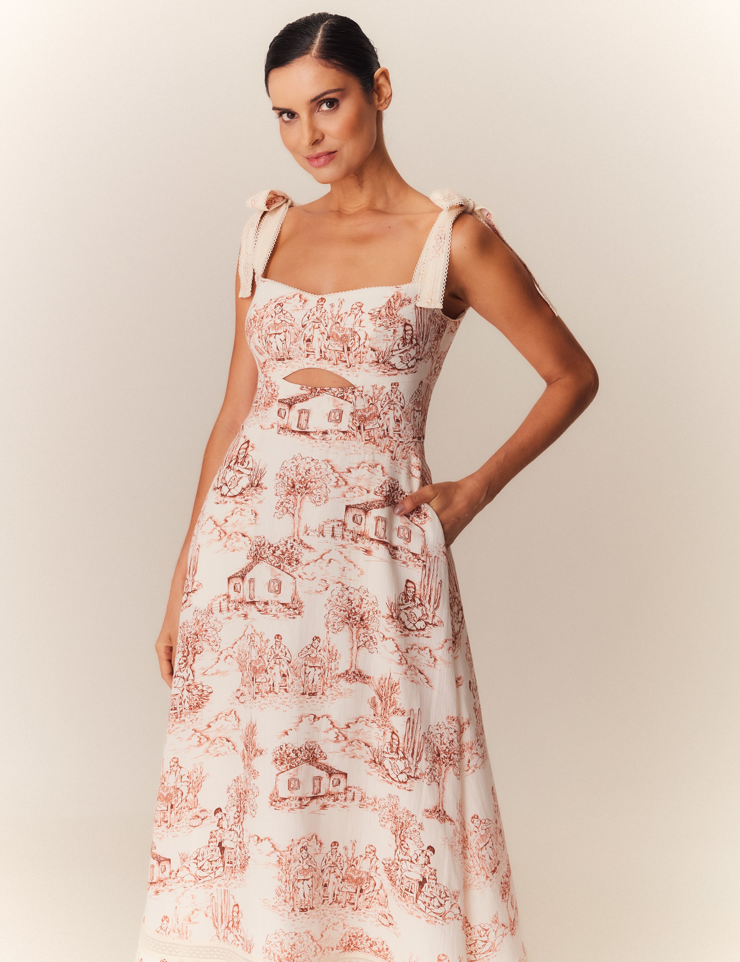 VESTIDO MIDI TAY ESTAMPA RENDEIRAS