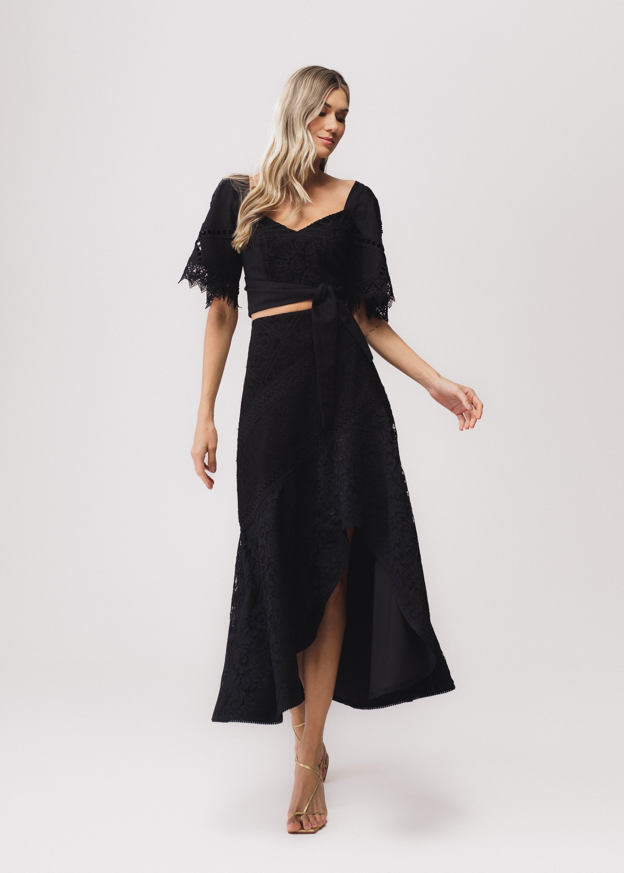 TOP KIRA LINHO PRETO