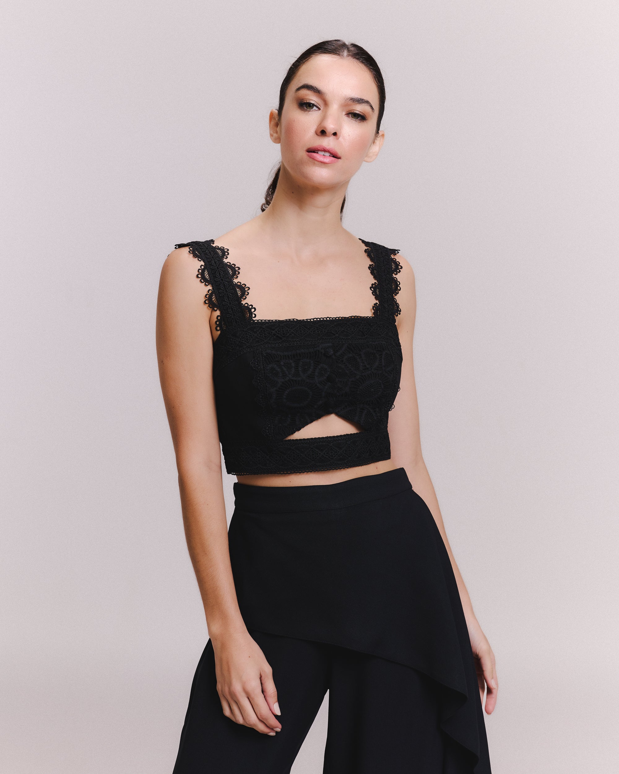 TOP CROPPED MAVIE PRETO