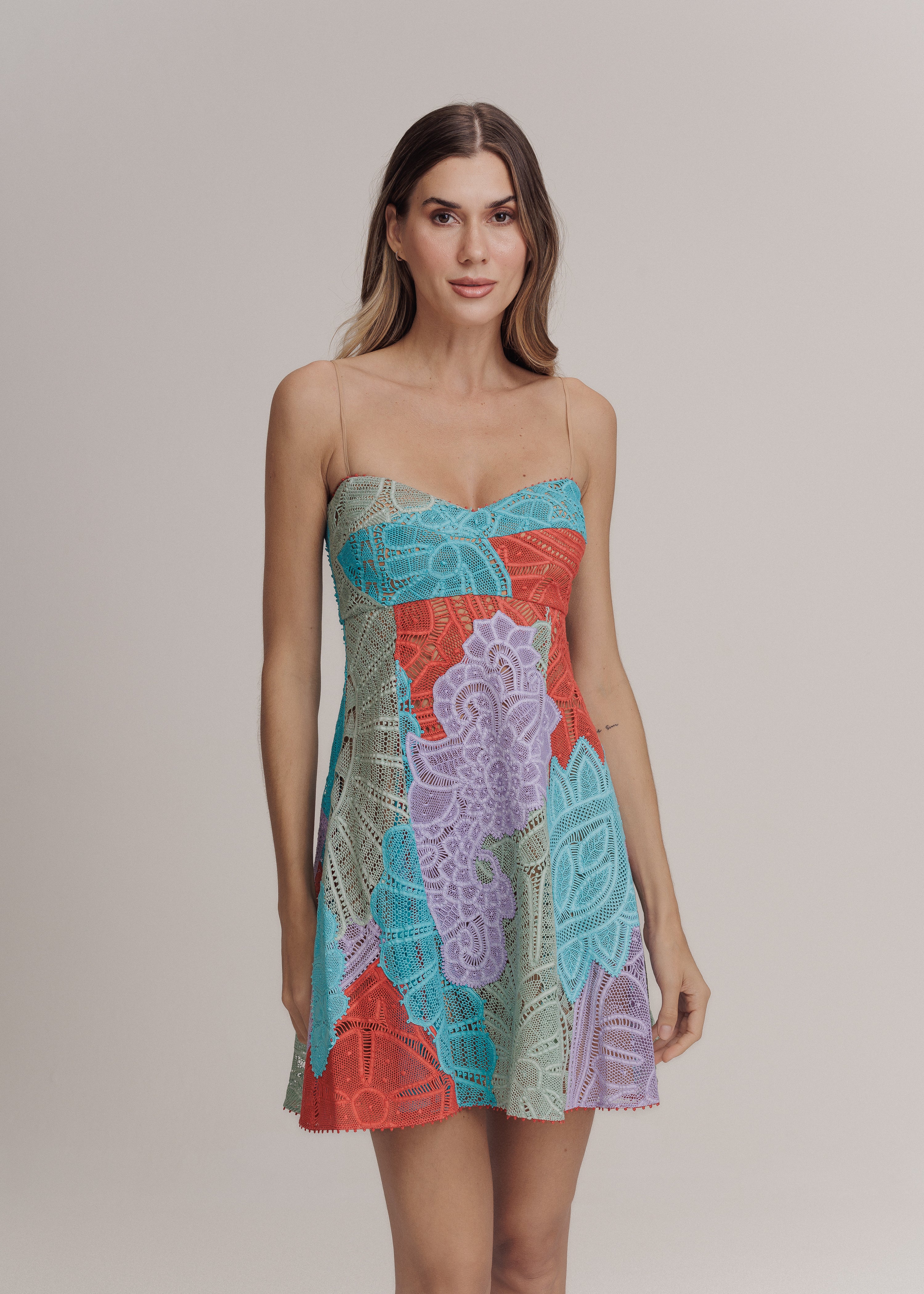 VESTIDO CURTO ALINE PATCH COLORIDO PAPRICA