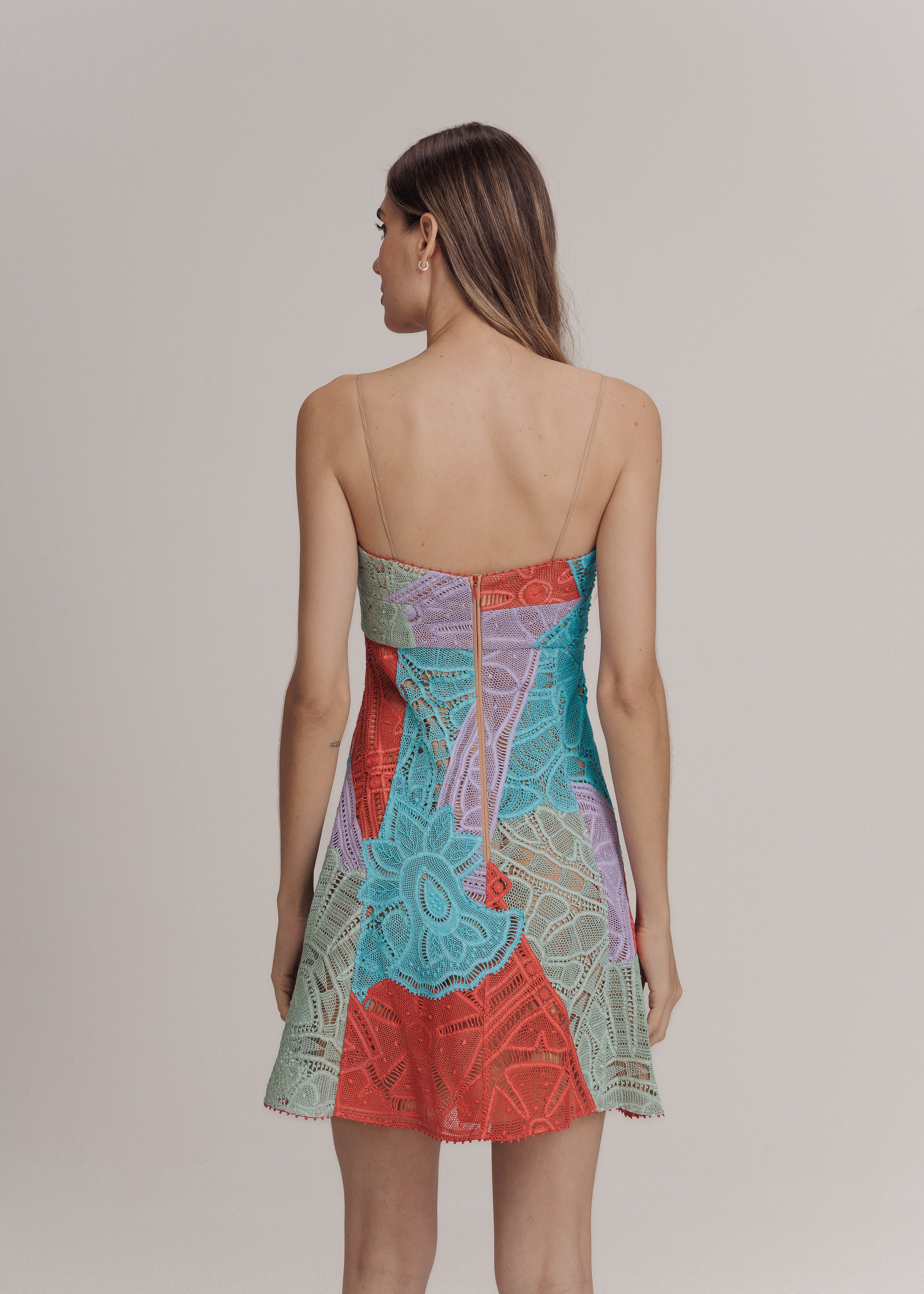 VESTIDO CURTO ALINE PATCH COLORIDO PAPRICA