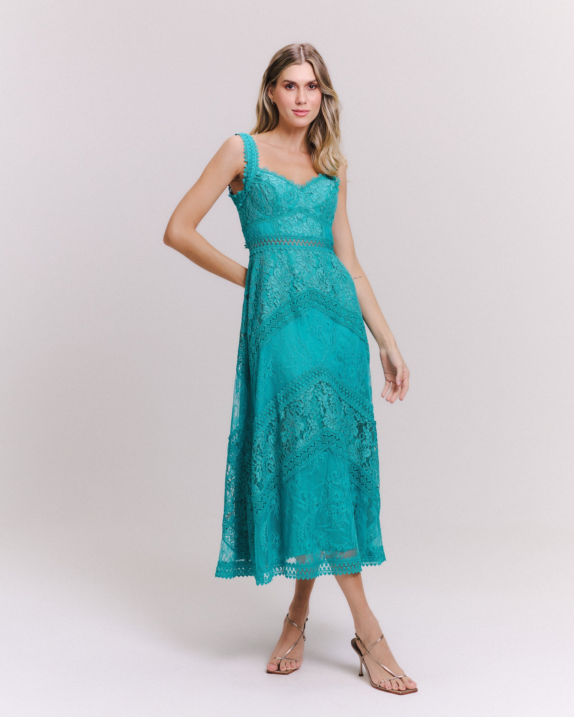 VESTIDO MIDI CHLOE