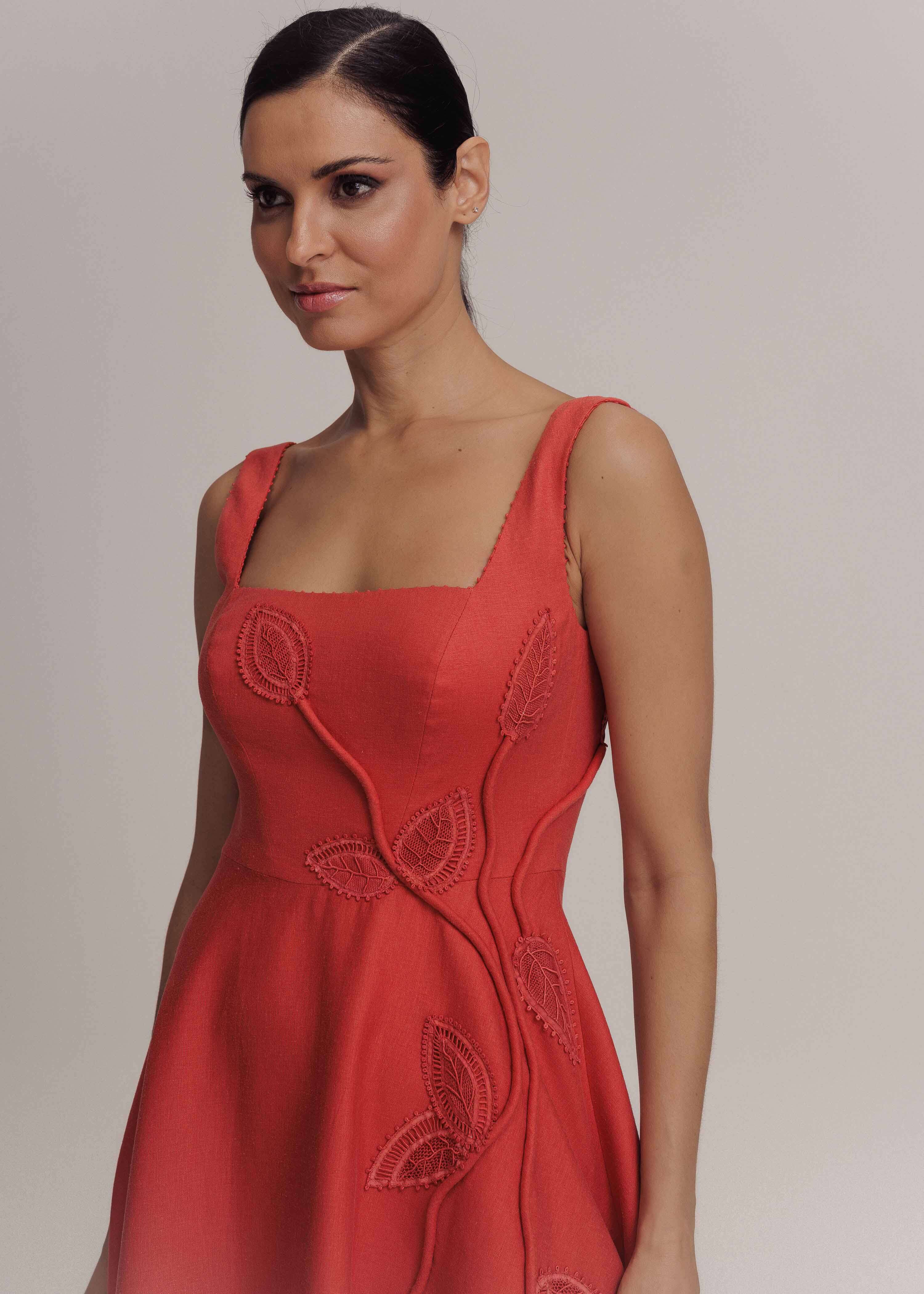 VESTIDO MIDI JOANA PAPRICA