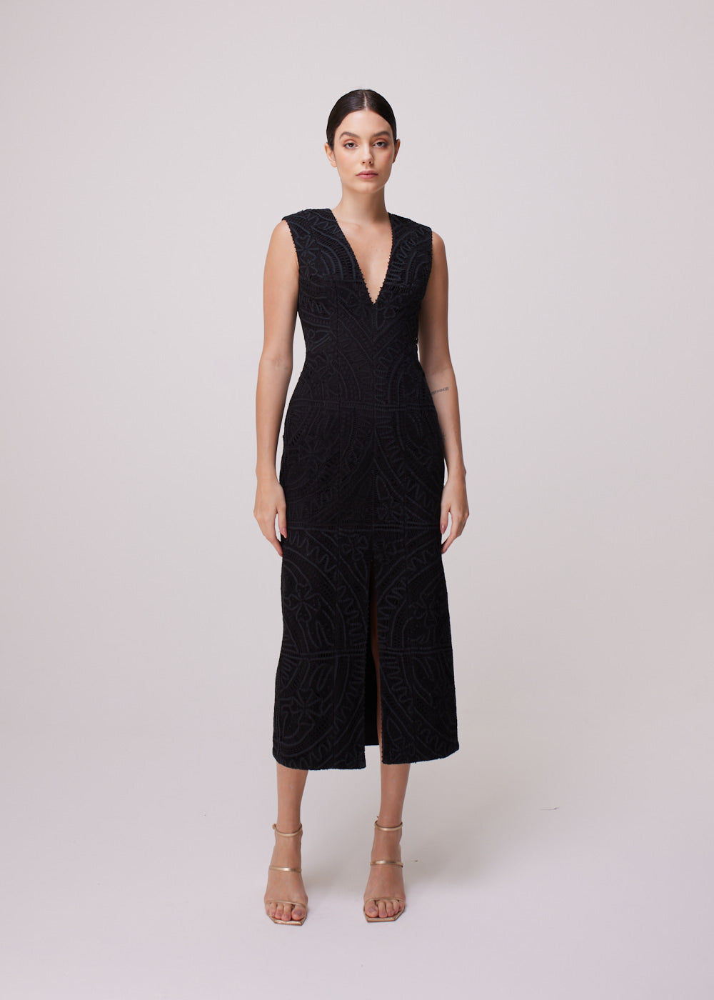 VESTIDO MIDI NICOLE PRETO