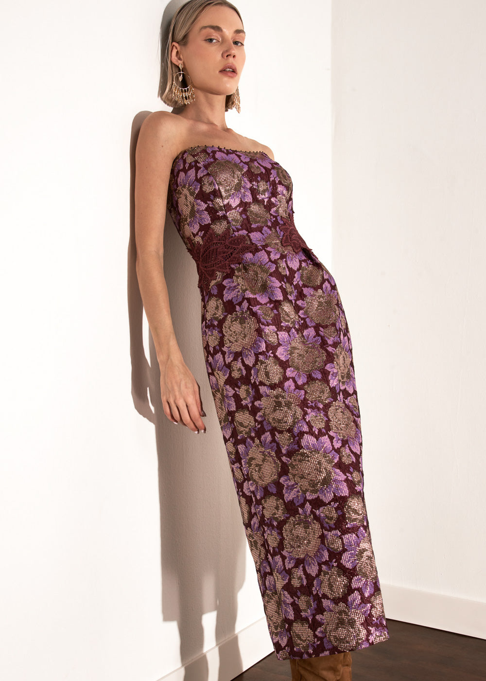 VESTIDO MIDI LEILA JACQUARD FLORAL