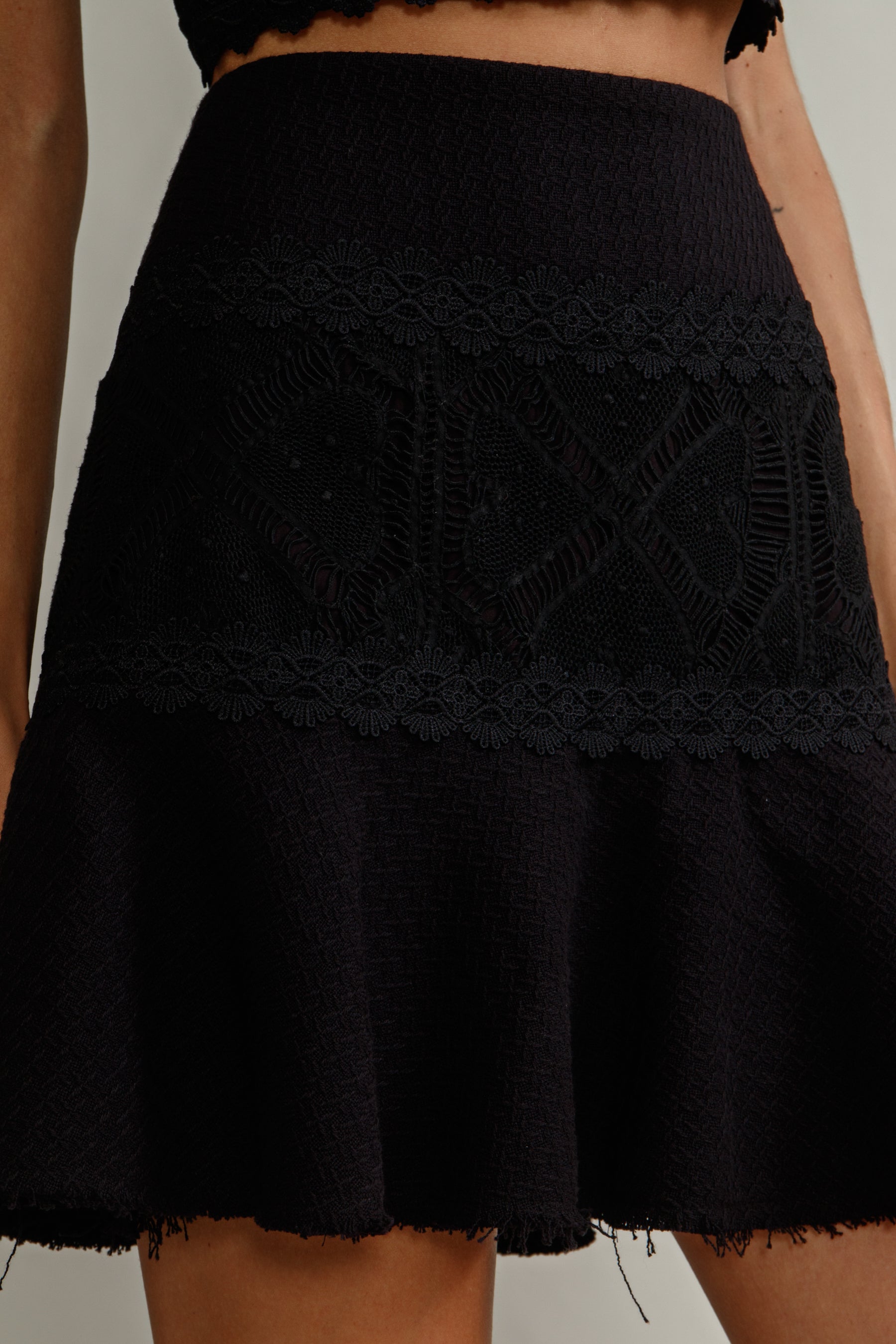 SAIA CURTA SUSAN PRETO