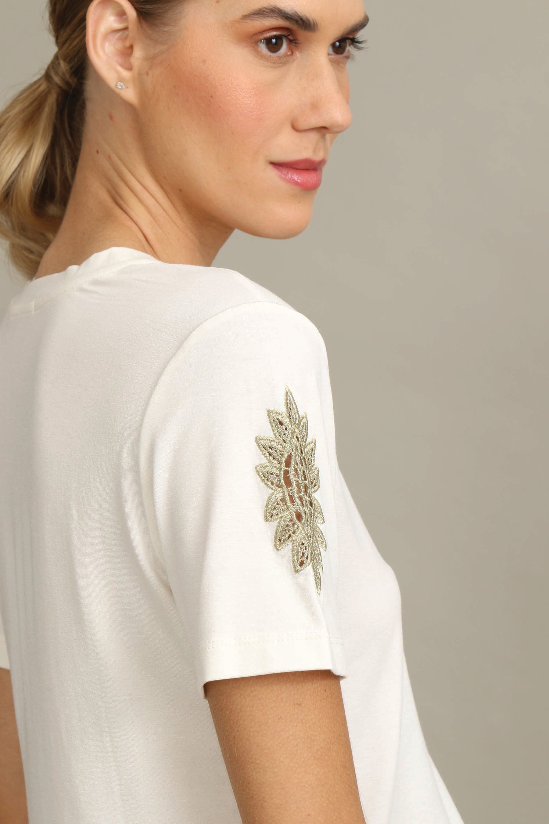 T- SHIRT RAQUEL