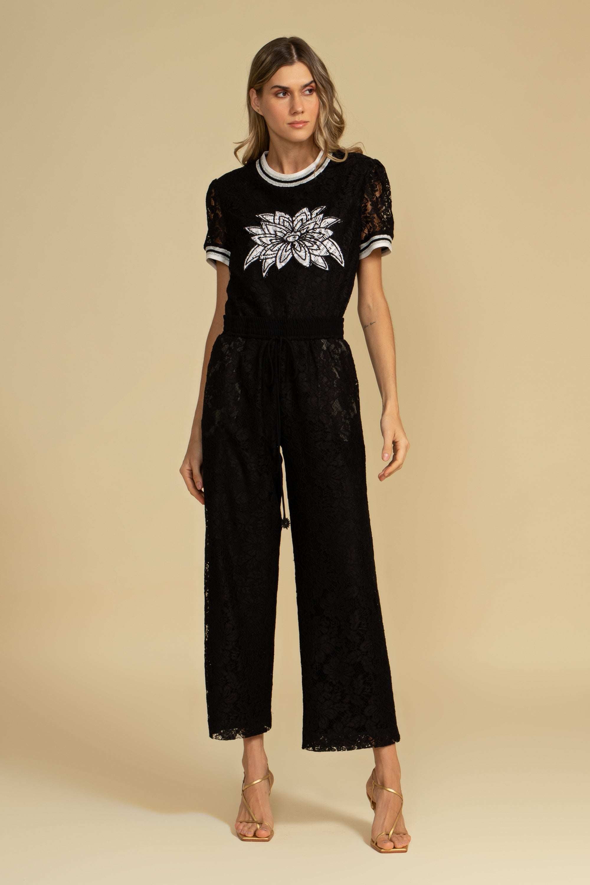 T-SHIRT LUDMILLA