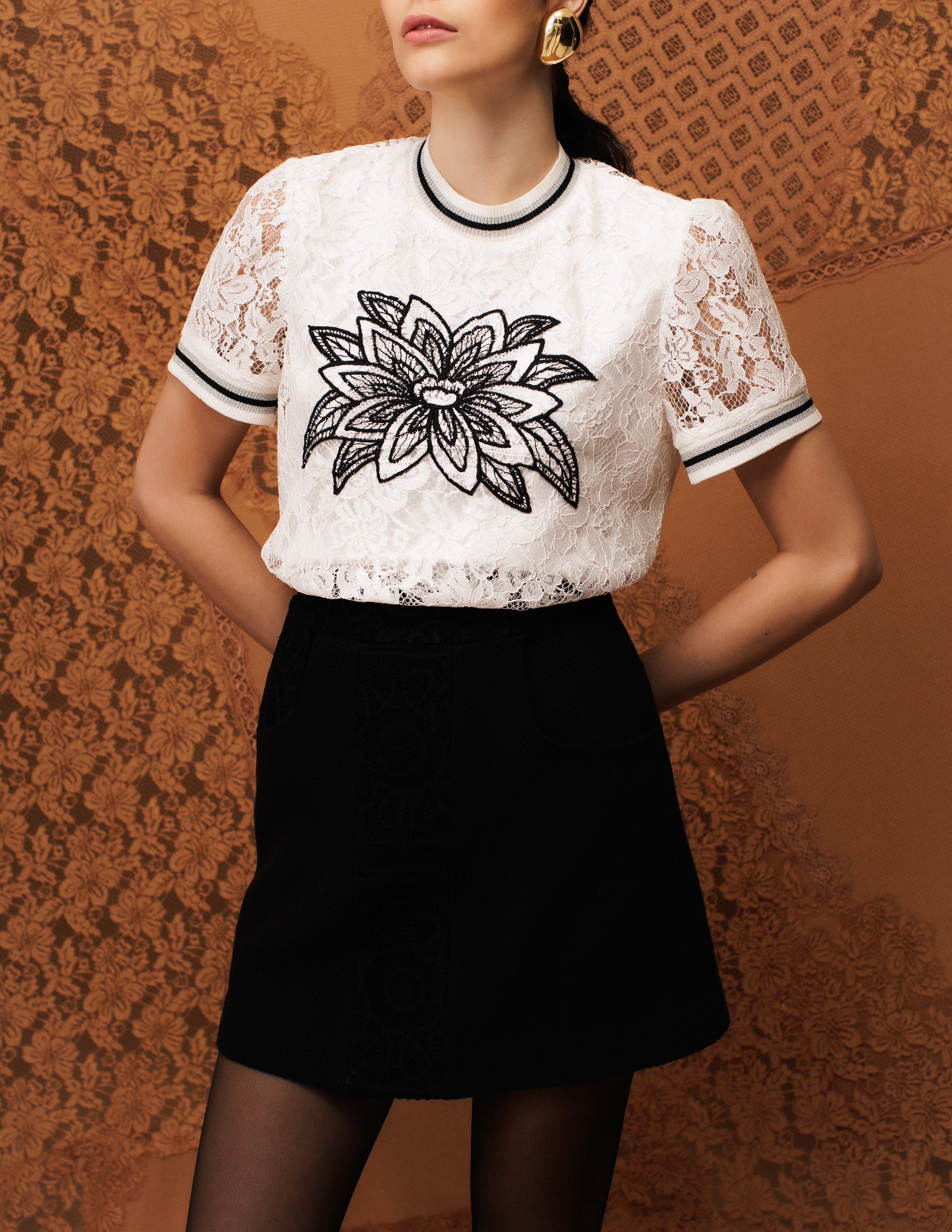 T-SHIRT LUDMILLA