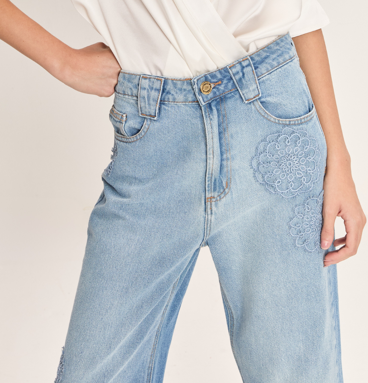 CALCA BRUNA JEANS LIGHT DENIM
