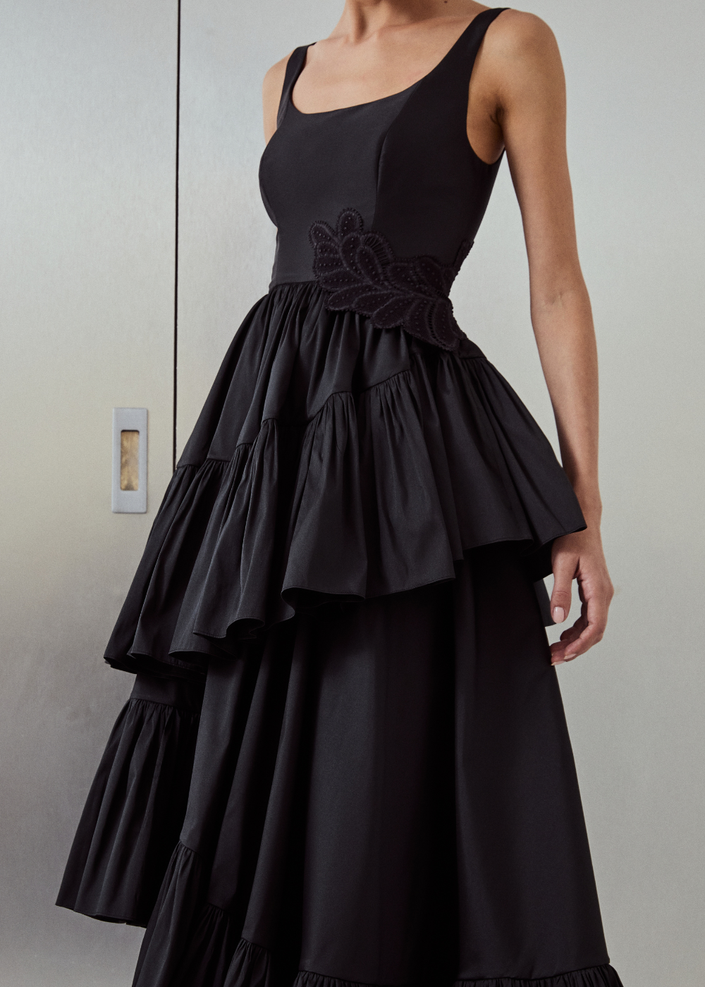 VESTIDO MIDI ELISA PRETO