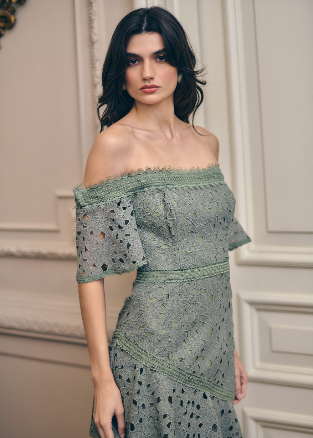 VESTIDO MIDI CLARA VERDE OLIVA