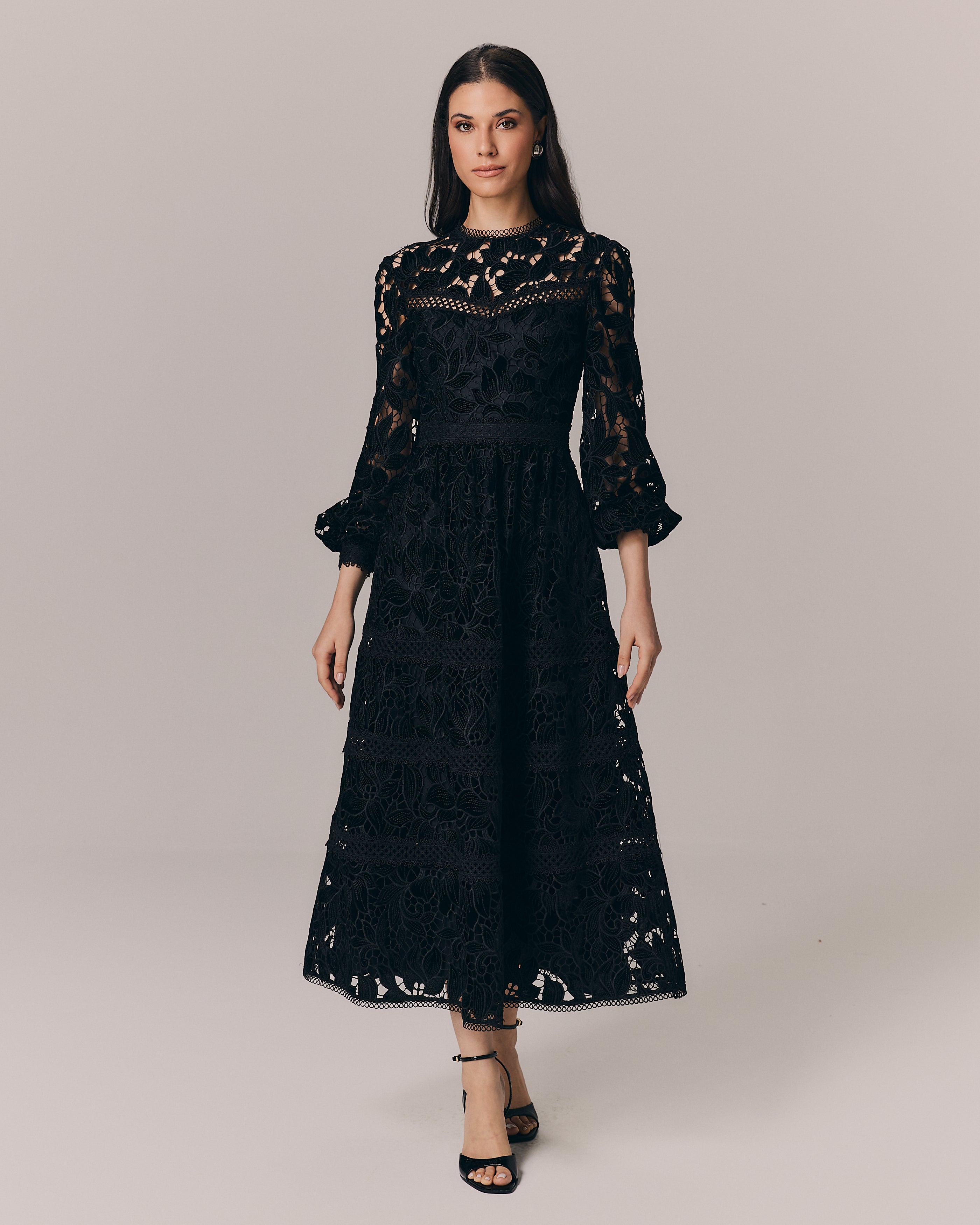 VESTIDO MIDI EVA PRETO